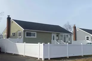 15 Penndale Dr, Amityville, NY 11701 - Photo 2