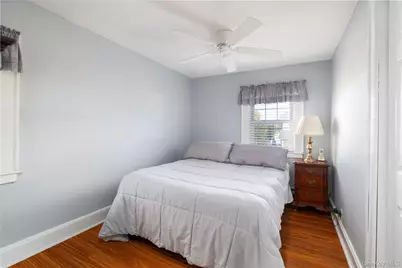 29 Norwich Avenue, Lynbrook, NY 11563 - Photo 18