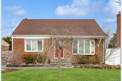 67 Combes Avenue, Hicksville, NY 11801 - Photo 2