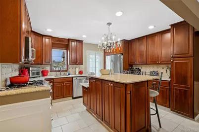 67 Combes Avenue, Hicksville, NY 11801 - Photo 14