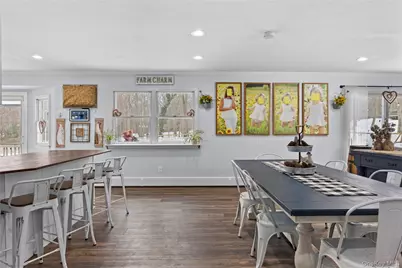 33 Randall Road, Wading River, NY 11792 - Photo 4