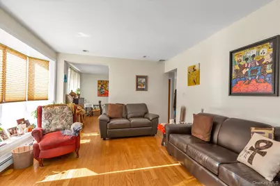 88 Spruce Lane, Valley Stream, NY 11581 - Photo 4