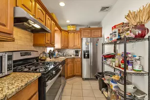 88 Spruce Ln, Valley Stream, NY 11581 - Photo 8