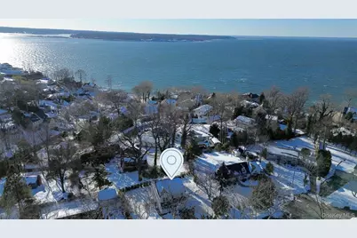 5 Abbington Place, Northport, NY 11768 - Photo 2