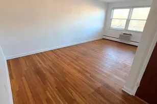 60-46 69th Pl, Maspeth, NY 11378 - Photo 8