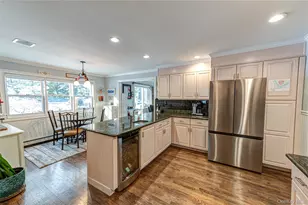 6 Sandy Hollow Rd, Centerport, NY 11721 - Photo 18