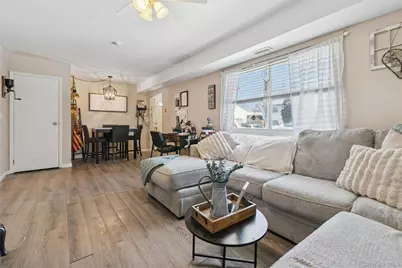141 Pointe Circle N #141, Coram, NY 11727 - Photo 6