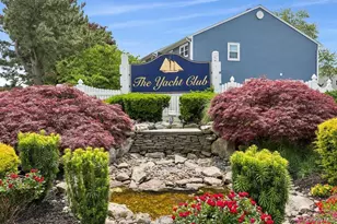 100 Baker Ct, Island Park, NY 11558 - Photo 2