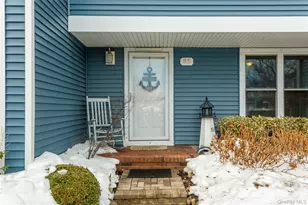 100 Baker Ct, Island Park, NY 11558 - Photo 14