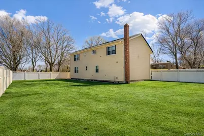 113 S 32nd Street, Wyandanch, NY 11798 - Photo 16