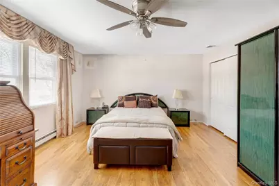 113 S 32nd Street, Wyandanch, NY 11798 - Photo 8