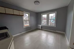 85-57 151st St, Jamaica, NY 11432 - Photo 4