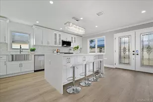 1050 Hastings St, Baldwin, NY 11510 - Photo 8