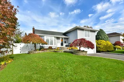 72 Narwood Road, Massapequa, NY 11758 - Photo 2