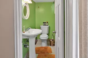 815 Iris Pl, West Hempstead, NY 11552 - Photo 14