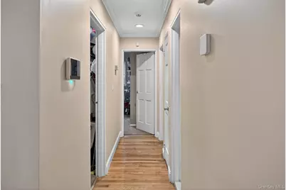 815 Iris Place, West Hempstead, NY 11552 - Photo 10