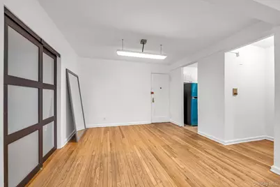 2080 Barnes Avenue #4E, Bronx, NY 10462 - Photo 6