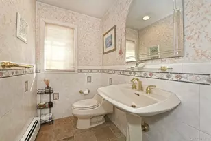 17 Susan Ln, Dix Hills, NY 11746 - Photo 16