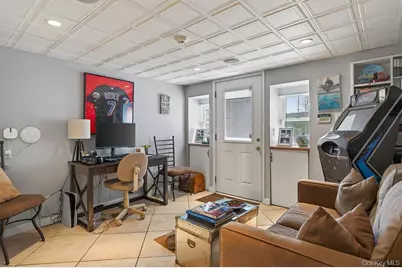 1309 Shelbourne Avenue, Mamaroneck, NY 10543 - Photo 36