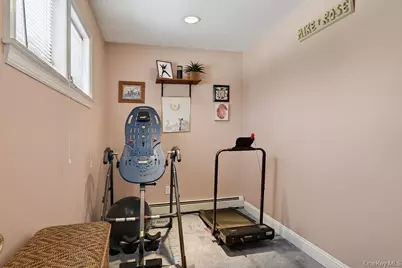 1309 Shelbourne Avenue, Mamaroneck, NY 10543 - Photo 28