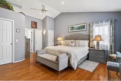 1309 Shelbourne Avenue, Mamaroneck, NY 10543 - Photo 20