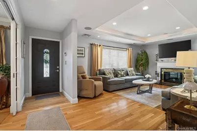 1309 Shelbourne Avenue, Mamaroneck, NY 10543 - Photo 14