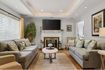 1309 Shelbourne Avenue, Mamaroneck, NY 10543 - Photo 12