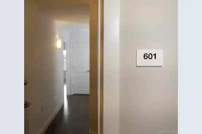 10 Byron Place #601, Larchmont, NY 10538 - Photo 2