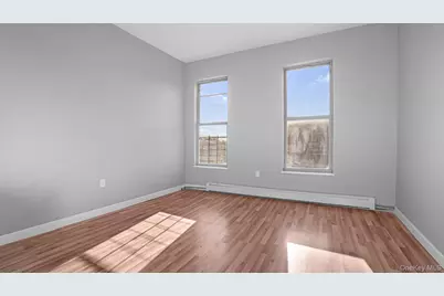 10643 156th Street, Jamaica, NY 11433 - Photo 6