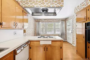 225 Port Washington Blvd, Port Washington, NY 11050 - Photo 6