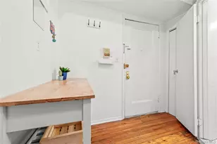 204 W 10th St, New York, NY 10014 - Photo 10