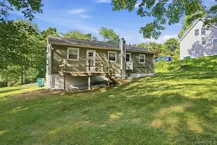 22 W Marshall Dr, Poughkeepsie, NY 12601 - Photo 28