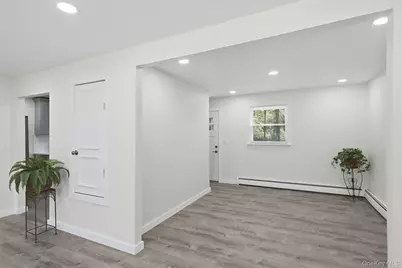 22 W Marshall Drive, Poughkeepsie, NY 12601 - Photo 12