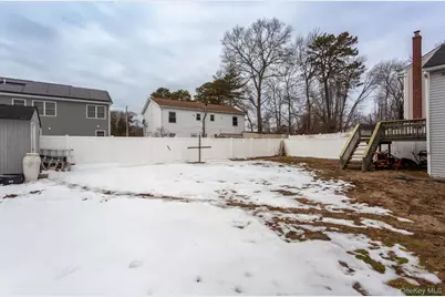 14 Walnut Street, Wyandanch, NY 11798 - Photo 18