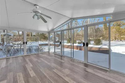 7 Flamingo Drive, Smithtown, NY 11787 - Photo 14