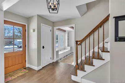 7 Flamingo Drive, Smithtown, NY 11787 - Photo 4