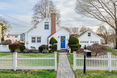 64 Smith Street, Greenlawn, NY 11740 - Photo 2