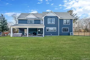 665 Mount Sinai-Coram Rd, Mount Sinai, NY 11766 - Photo 32