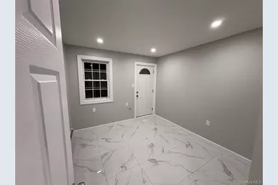 2819 Schurz Avenue, Bronx, NY 10465 - Photo 8