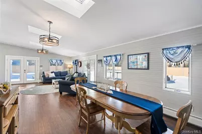 105 Greenport Avenue, Medford, NY 11763 - Photo 18