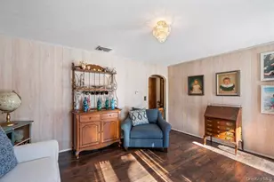 105 Greenport Ave, Medford, NY 11763 - Photo 8