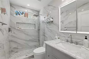 215 Monroe St, Franklin Square, NY 11010 - Photo 12