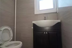 105-32 192nd St, Saint Albans, NY 11412 - Photo 4