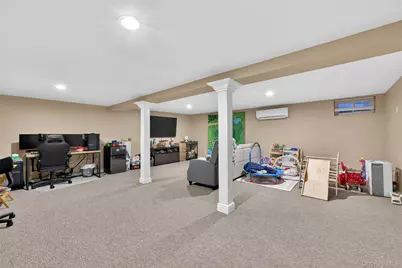 171 Melanie Way, Commack, NY 11725 - Photo 22