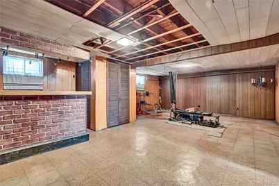 94 Joan Court, Elmont, NY 11003 - Photo 32