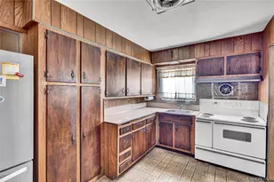 94 Joan Ct, Elmont, NY 11003 - Photo 16