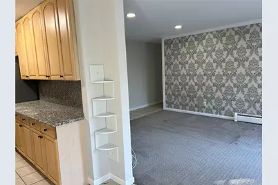 2 Secora Road #C7, Spring Valley, NY 10952 - Photo 8