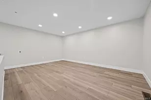 80 Division St, Patchogue, NY 11772 - Photo 14