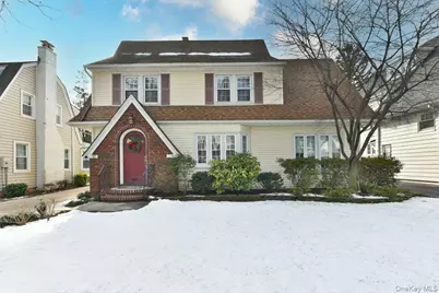 62 Hudson Road, Floral Park, NY 11001 - Photo 1