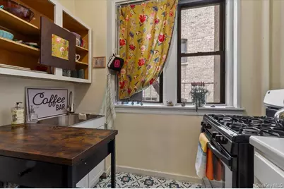 854 W 181st Street #4C, New York, NY 10033 - Photo 8